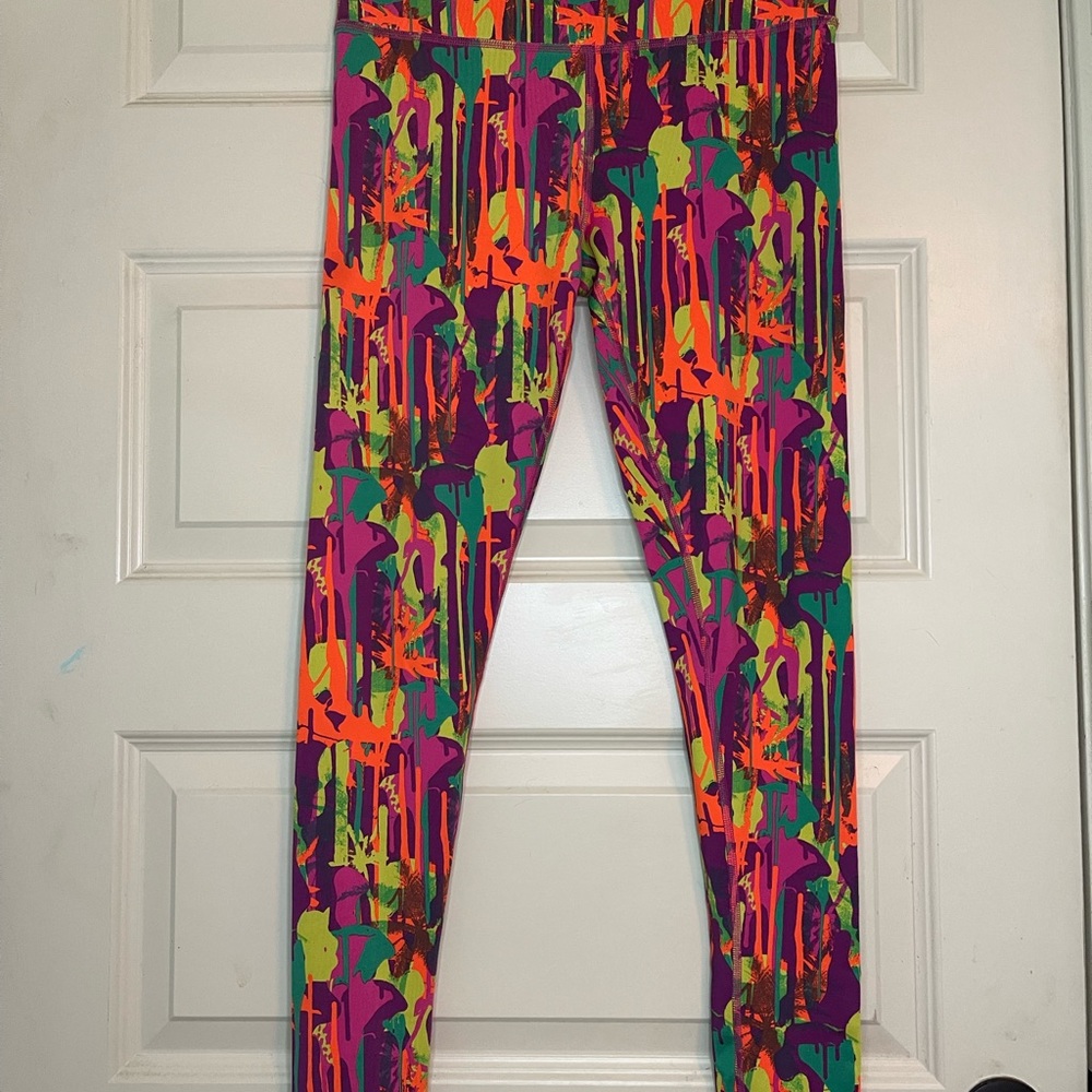 ZUMBA Leggings Medium Colorful
